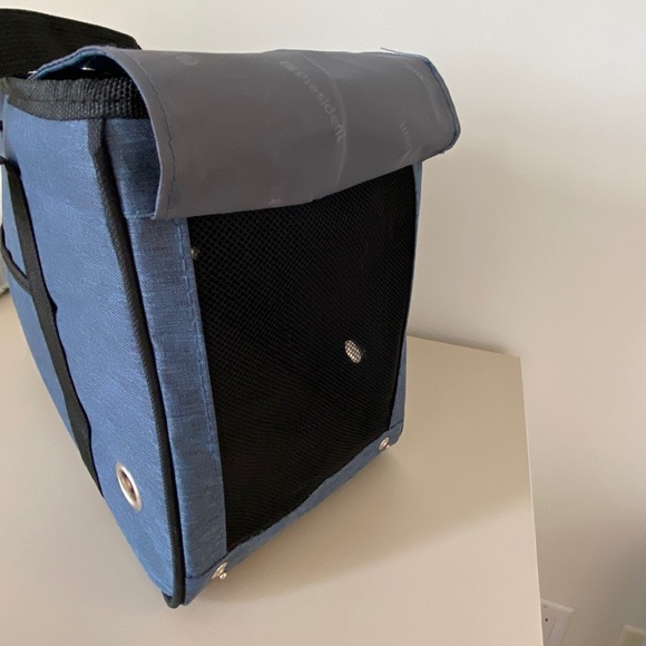 Pet carrier travel cat or dog - Picture 2 of 5